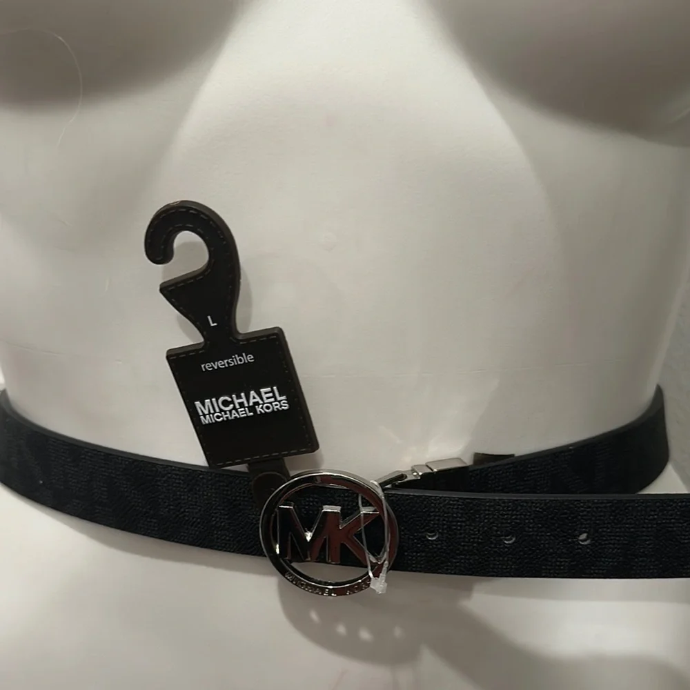 NWT MICHAEL Michael Kors Black Brown Reversible Belt with Silver Buckle